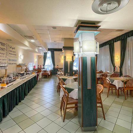 Tisza Sport Hotel Szeged Exterior photo