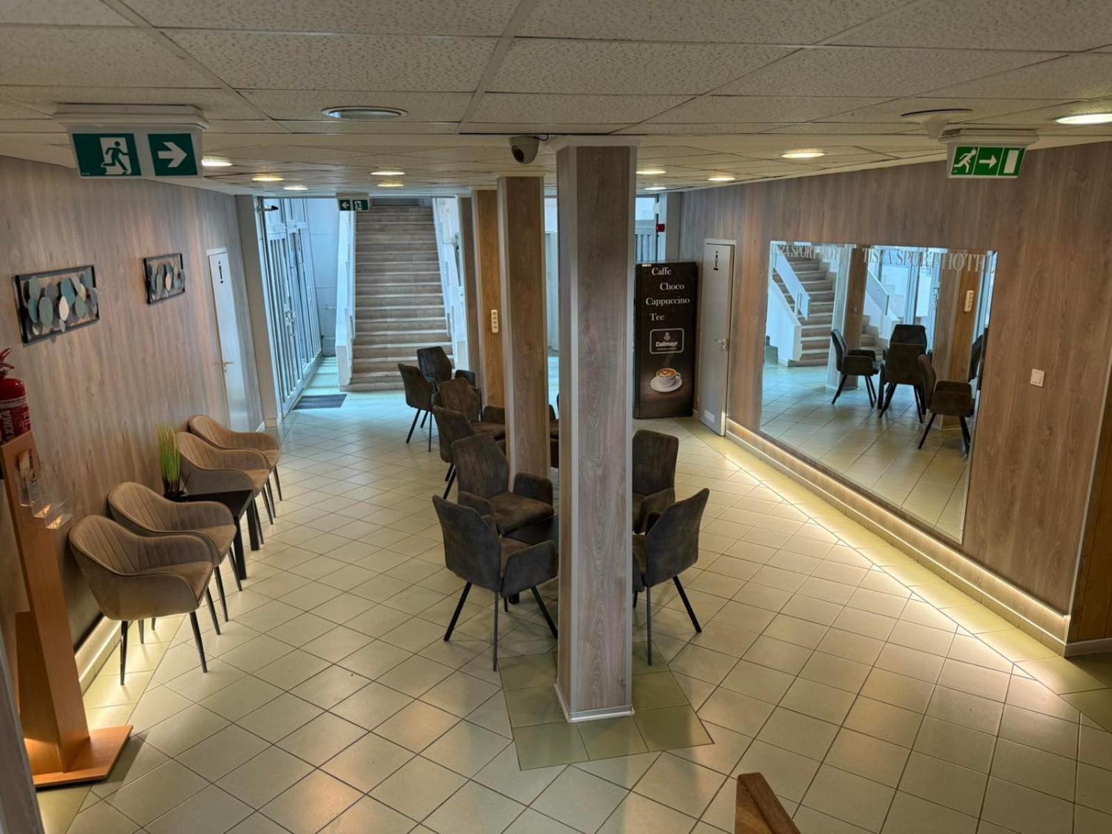 Tisza Sport Hotel Szeged Exterior photo